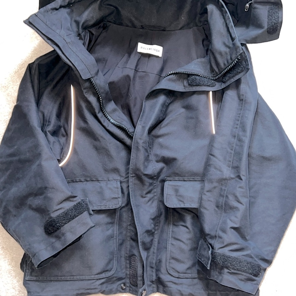 Balenciaga Archetype coat, like new! Tags included!